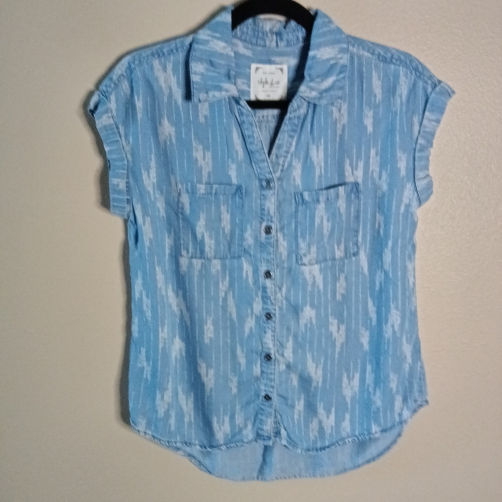 🦋 Style & Co Short Sleeve Button Down Top Petite Small